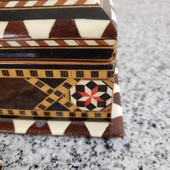 VTG Locking Wood Marquetry Handmade Jewelry Trinket‎ Box Intricate Inlaid w/ Key - Picture 13 of 16